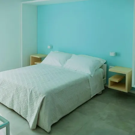 Aurorooms Guest house *