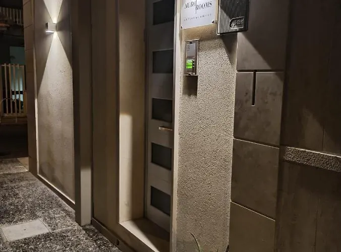 Aurorooms بيت ضيافة